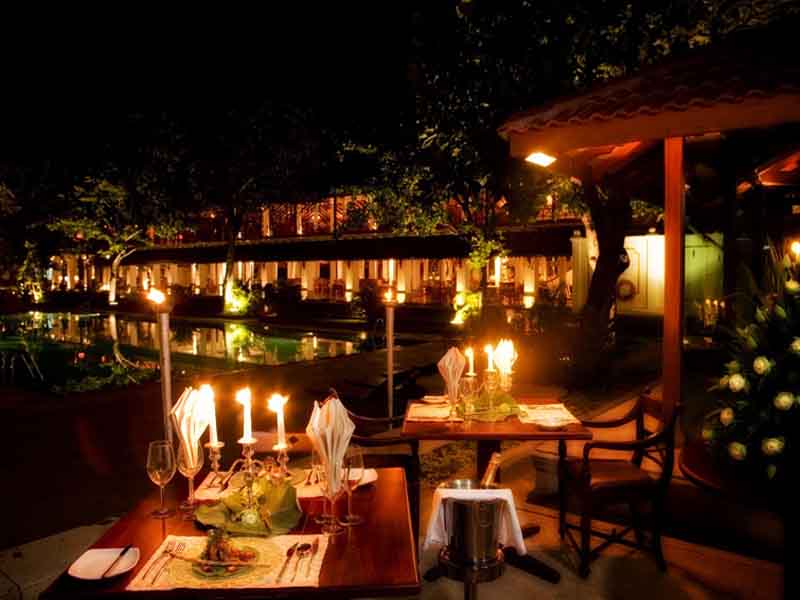 Chaaya Citadel Hotel Kandy Dinner